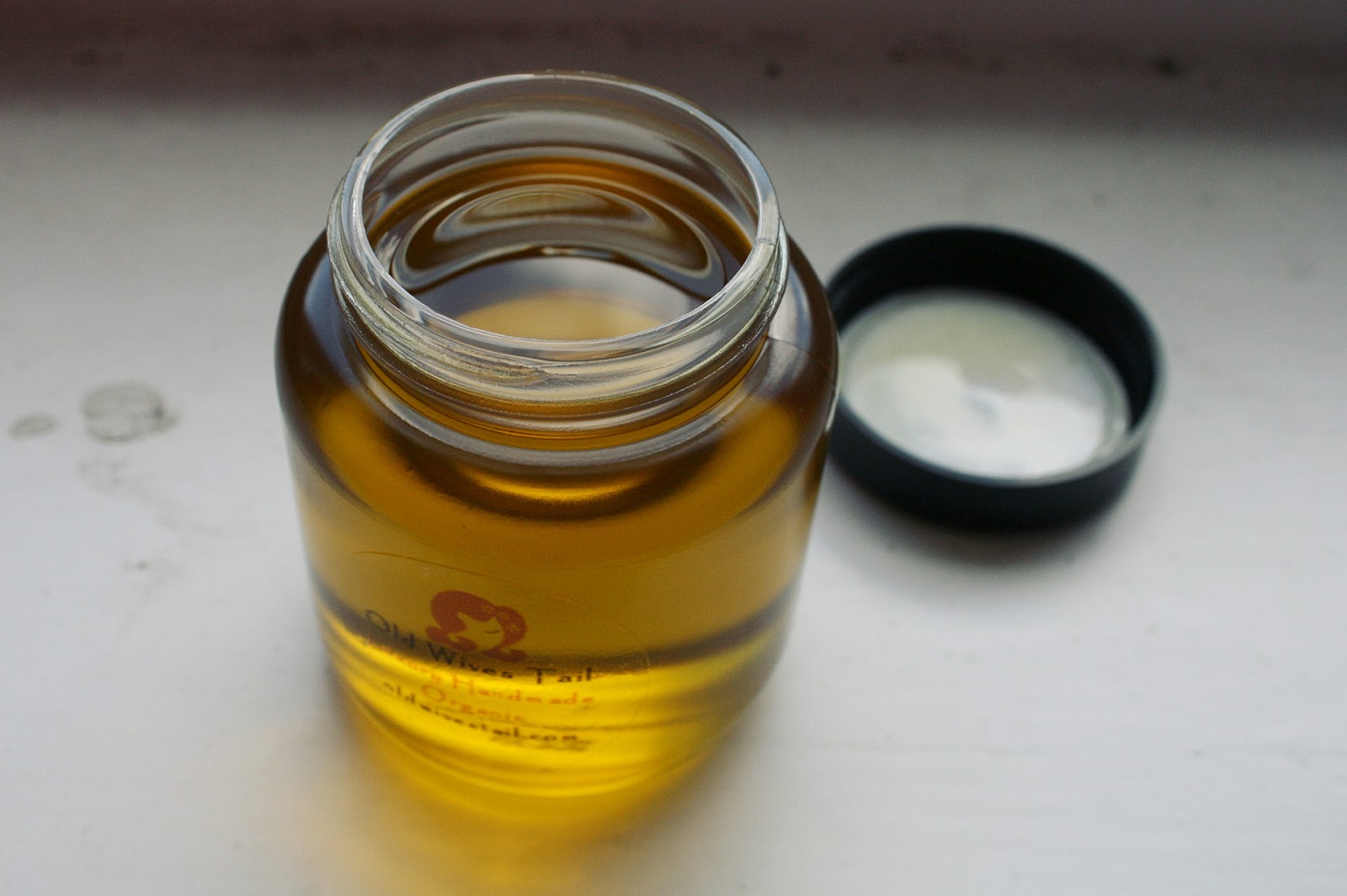 Review – Old Wives Tail Hair Growth Oil Treatment