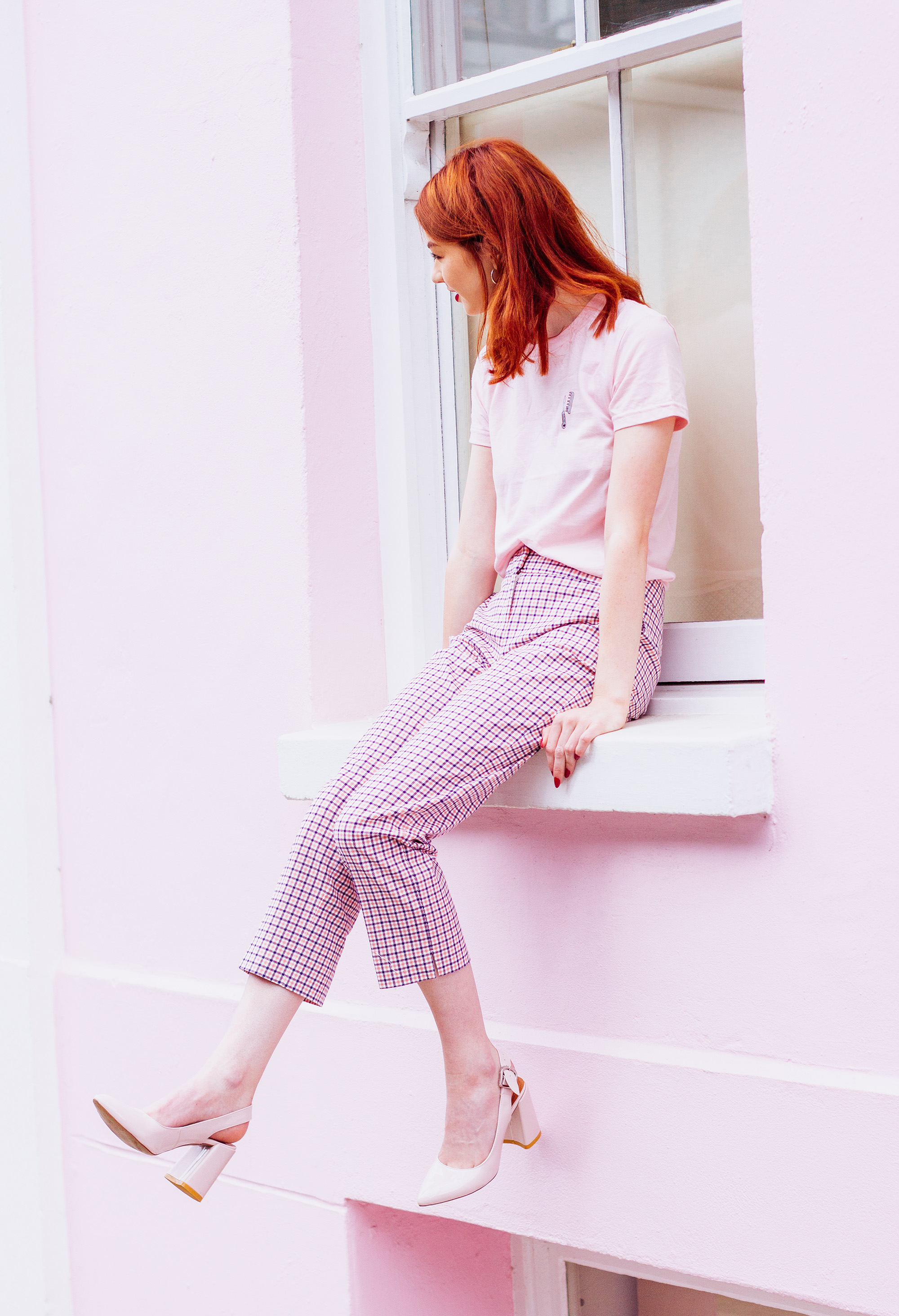 pink-check-trousers