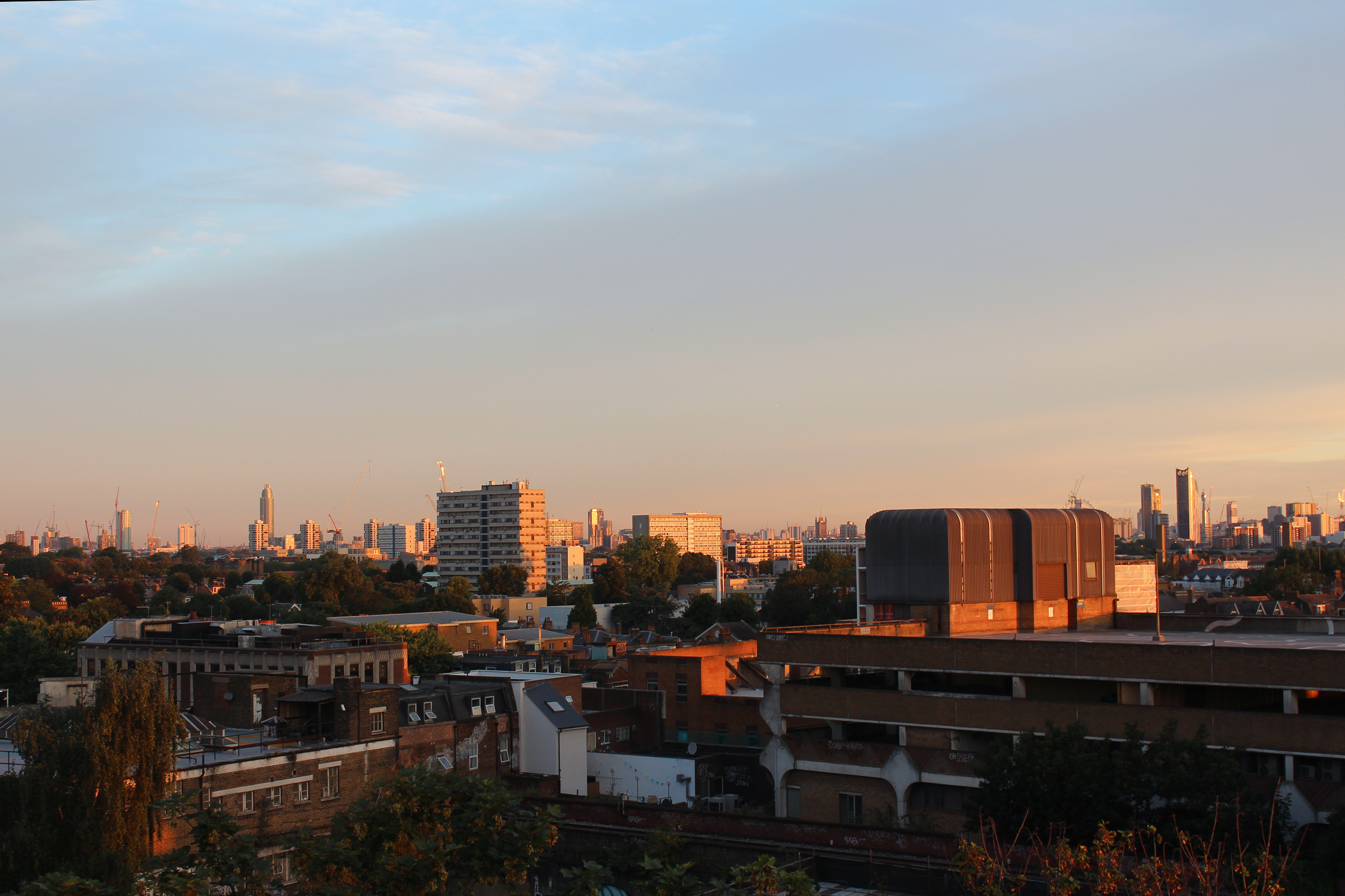 sunrise-london-skyline-bussey-building